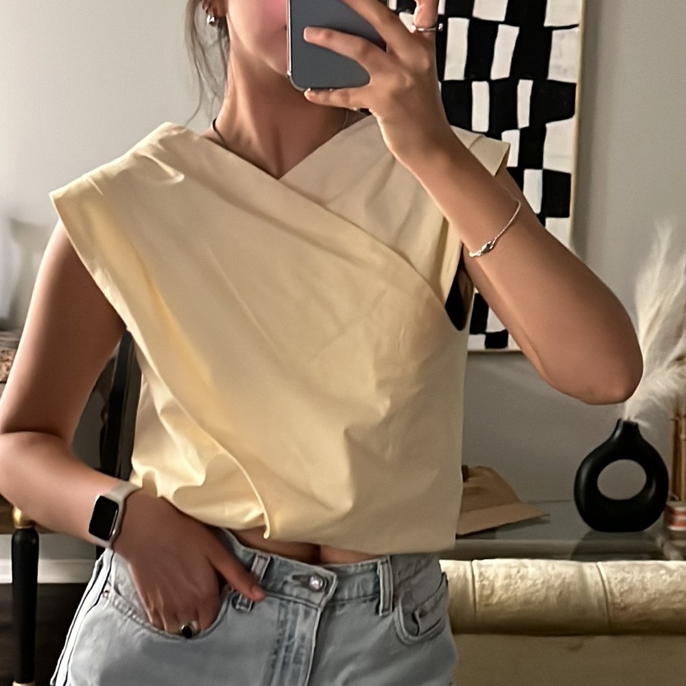 ZARA cross vest✨✨